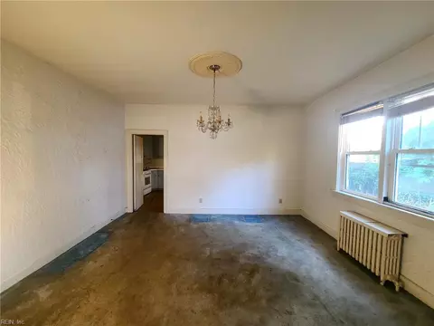 Living - 116 Apple Ave, Hampton, VA 23661 photo 2 of 2