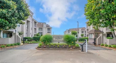 415 Harbour Pt #102, Virginia Beach, VA 23451