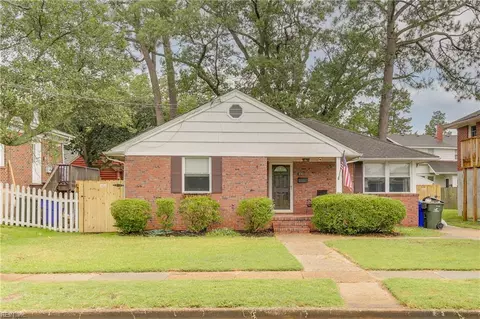 1311 Surrey Cres, Norfolk, VA 23508