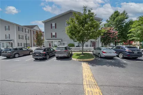 317 Teton Cir, Suffolk, VA 23435