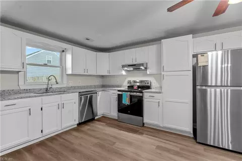 801 Johnstown Rd, Chesapeake, VA 23322 photo 14
