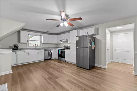 801 Johnstown Rd, Chesapeake, VA 23322 photo 13