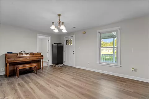 801 Johnstown Rd, Chesapeake, VA 23322 photo 7