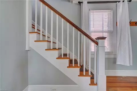Entry Way - 116 E 41st St, Norfolk, VA 23504 photo 1 of 2