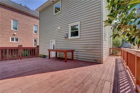 Exterior - 116 E 41st St, Norfolk, VA 23504 photo 6 of 9