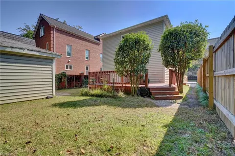 Exterior - 116 E 41st St, Norfolk, VA 23504 photo 7 of 9