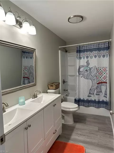 Bath - 407 E Constance Rd, Suffolk, VA 23434 photo 1 of 1
