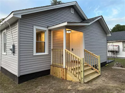 Exterior - 407 E Constance Rd, Suffolk, VA 23434 photo 3 of 4
