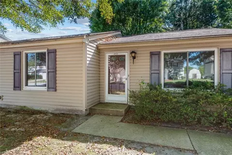 Exterior - 1403 Paul Jack Dr, Hampton, VA 23666 photo 3 of 10