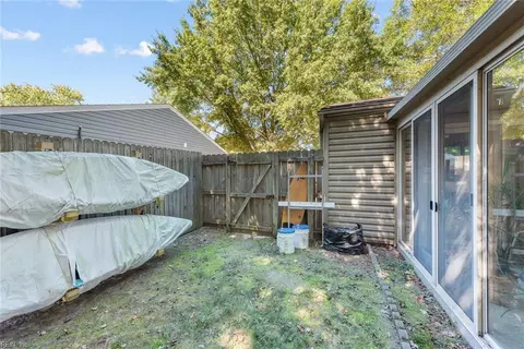 Exterior - 1403 Paul Jack Dr, Hampton, VA 23666 photo 10 of 10