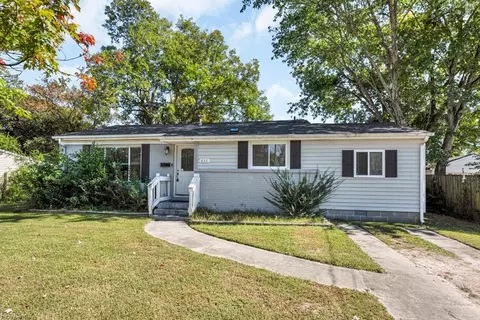 632 Aragona Blvd, Virginia Beach, VA 23462
