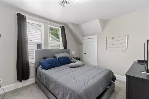 Bedroom - 1016 Mapole Ave, Norfolk, VA 23504 photo 4 of 5