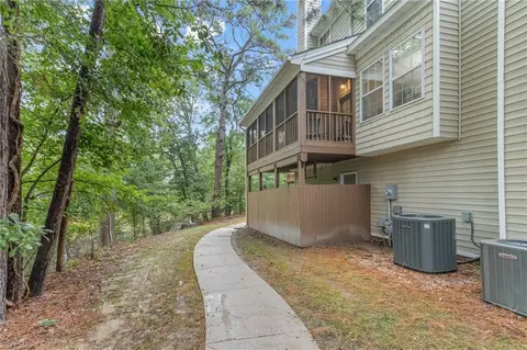 2026 Nicklaus Dr, Suffolk, VA 23435 photo 7
