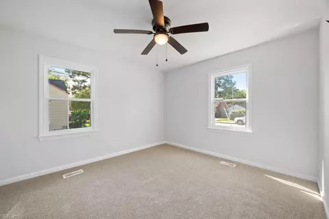 6444 Devonshire Rd, Norfolk, VA 23513 photo 12