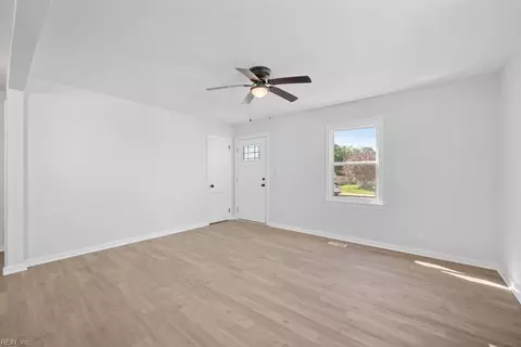 6444 Devonshire Rd, Norfolk, VA 23513 photo 6