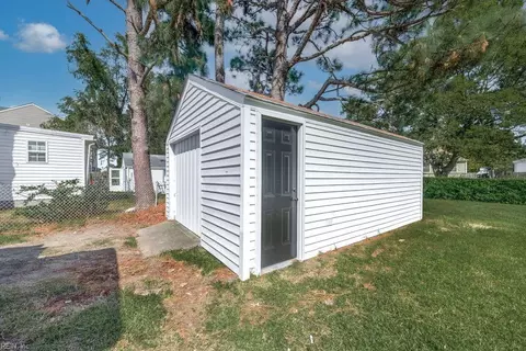 6444 Devonshire Rd, Norfolk, VA 23513 photo 22