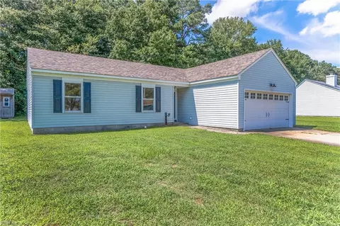 Exterior - 708 Dana Dr, Chesapeake, VA 23321 photo 1 of 6