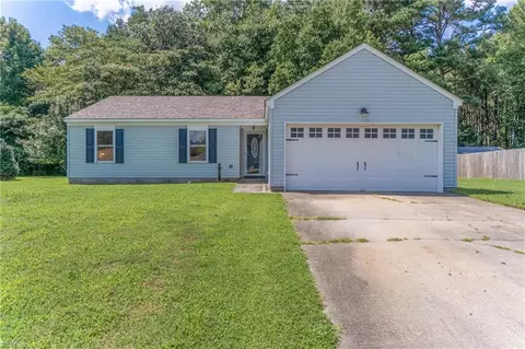 708 Dana Dr, Chesapeake, VA 23321