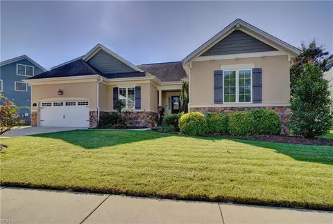 3449 Raintree Cir, Suffolk, VA 23435