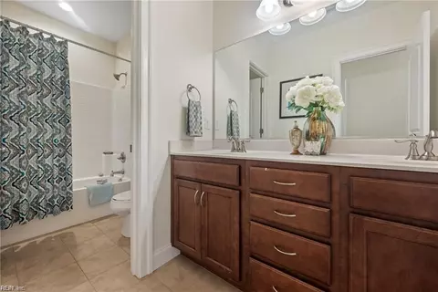 Bath - 2123 Ferguson Loop, Chesapeake, VA 23322 photo 5 of 6