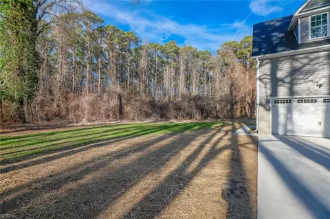 Exterior - 306 Hall Rd, Hampton, VA 23664 photo 5 of 5