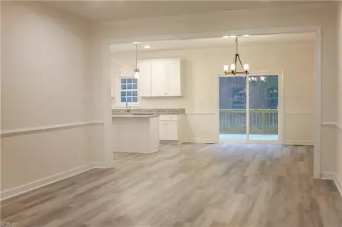 Living - 306 Hall Rd, Hampton, VA 23664 photo 4 of 4