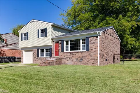 2 N Glenwood Rd, Hampton, VA 23669