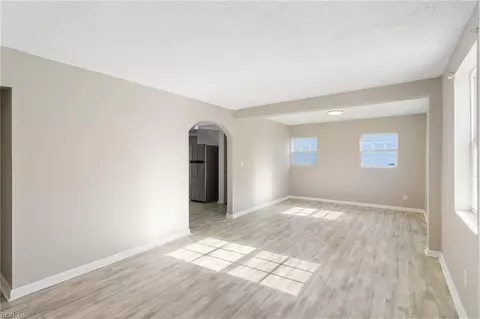 Living - 706 Smith St, Hampton, VA 23661 photo 9 of 15