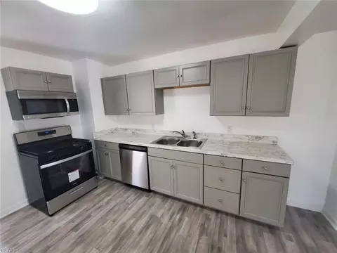 Kitchen - 706 Smith St, Hampton, VA 23661 photo 1 of 2