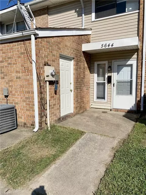 5644 Darby Cls Close, Portsmouth, VA 23703