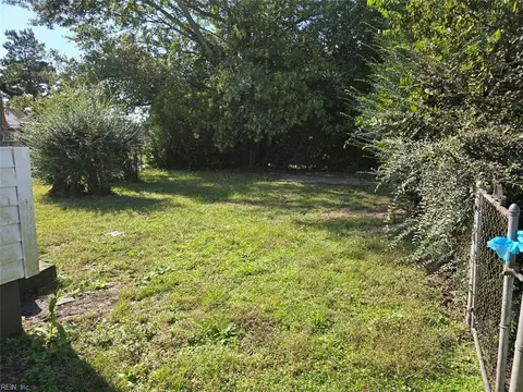 329 Culloden St, Suffolk, VA 23434 photo 7
