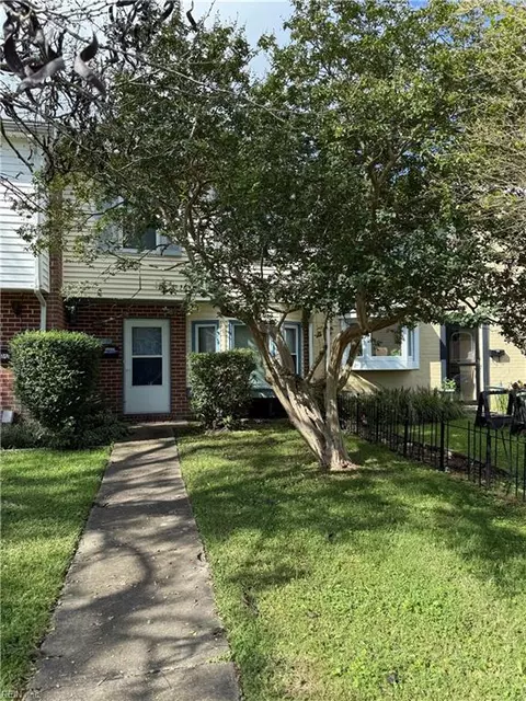 845 Cambridge Dr, Virginia Beach, VA 23454