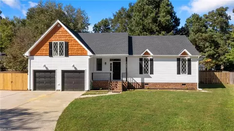 407 Sawblade Cir, Chesapeake, VA 23323