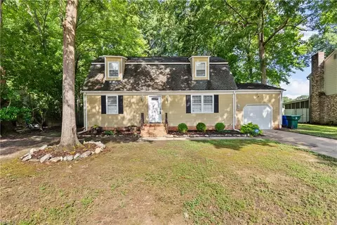 263 Batson Dr, Newport News, VA 23602