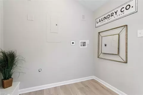 2011 Wood Ave, Hampton, VA 23664 photo 12