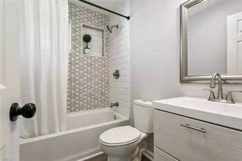 2011 Wood Ave, Hampton, VA 23664 photo 18