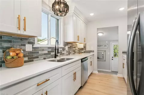 2011 Wood Ave, Hampton, VA 23664