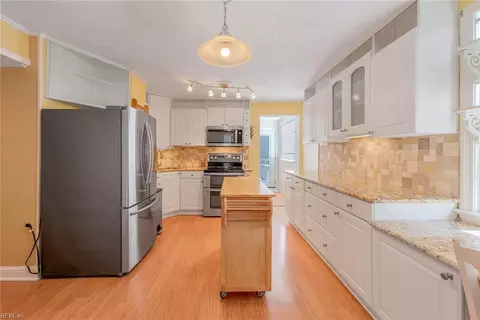 352 Brightwood Ave, Hampton, VA 23661 photo 6