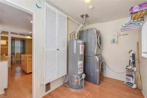 352 Brightwood Ave, Hampton, VA 23661 photo 12