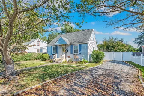352 Brightwood Ave, Hampton, VA 23661
