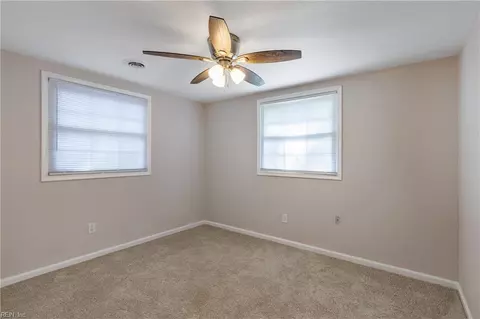 Bedroom - 1516 Hastings Dr, Hampton, VA 23663 photo 5 of 6