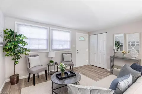 Living - 1516 Hastings Dr, Hampton, VA 23663 photo 3 of 3
