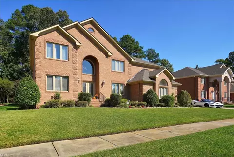 804 Forest Glade Dr, Chesapeake, VA 23322