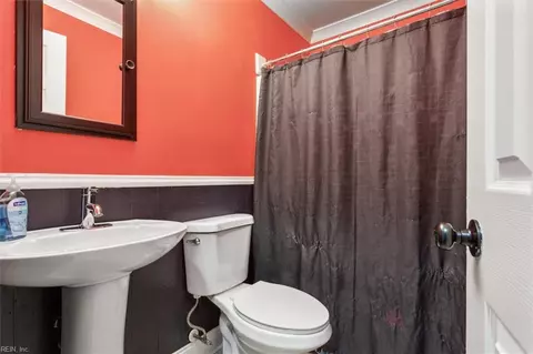 114 Admiral Ct, Hampton, VA 23669 photo 22