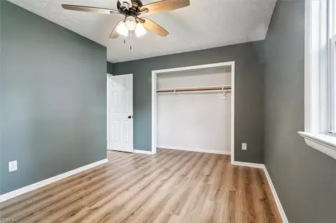 114 Admiral Ct, Hampton, VA 23669 photo 18