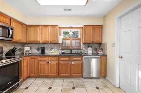25 Natalie Dr, Hampton, VA 23666 photo 15