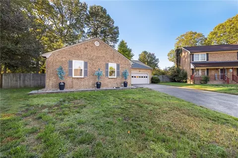 25 Natalie Dr, Hampton, VA 23666 photo 2
