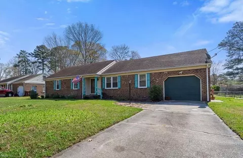 229 Unser Dr, Chesapeake, VA 23322