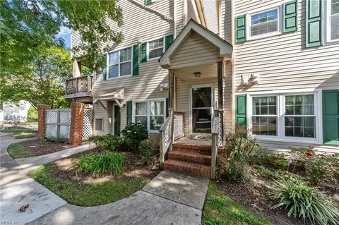 12841 Daybreak Cir, Newport News, VA 23602