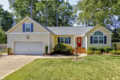 303 Tristen Dr, Yorktown, VA 23693